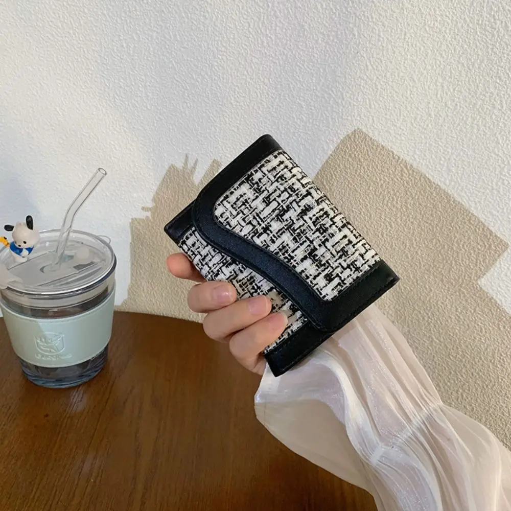 Simple Korean Style Women's Wallet Cloth Short Clutch Card Holder Large Capacity PU Card Bag Women
Simple Korean Style Women's Wallet Cloth Short Clutch Card Holder Large Capacity PU Card Bag Women