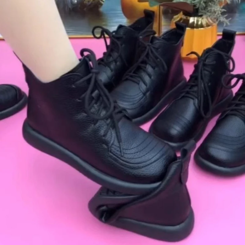 Fashion Round Toe Platform Boots PU Low Heel Less Than 3cm Front Tie Rubber Sole Soft Comfortable Non Slip Casual Walking Daily
Fashion Round Toe Platform Boots PU Low Heel Less Than 3cm Front Tie Rubber Sole Soft Comfortable Non Slip Casual Walking Daily