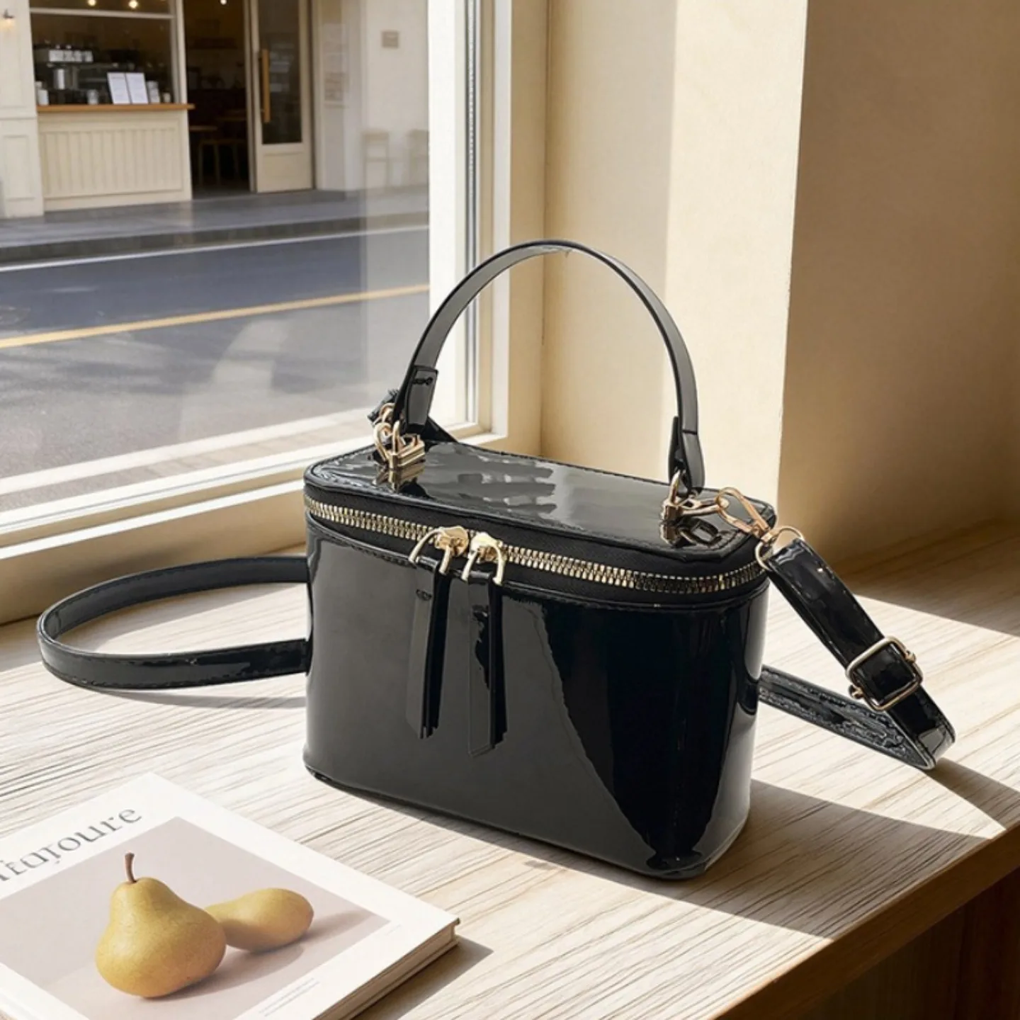 Модная квадратная сумка в корейском стиле для женщин, новинка 2026 года, персонализированная и простая сумка через плечо
Модная квадратная сумка в корейском стиле для женщин, новинка 2026 года, персонализированная и простая сумка через плечо