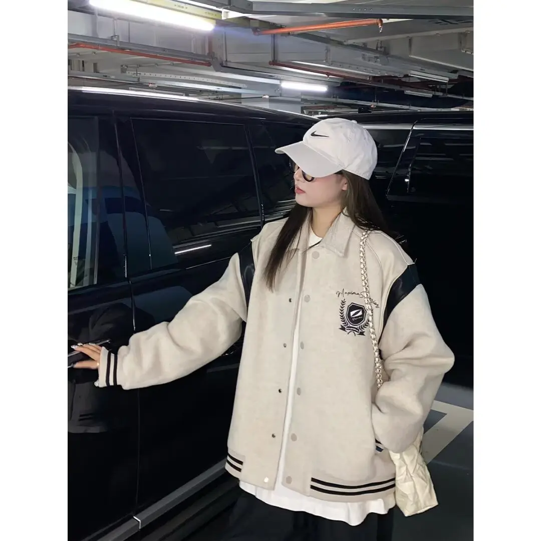 Loose Fit Baseball Jaet Women's Oversize Embroidered College Sle Autumn Winter Jaet Retro American Vintage Design
Loose Fit Baseball Jaet Women's Oversize Embroidered College Sle Autumn Winter Jaet Retro American Vintage Design