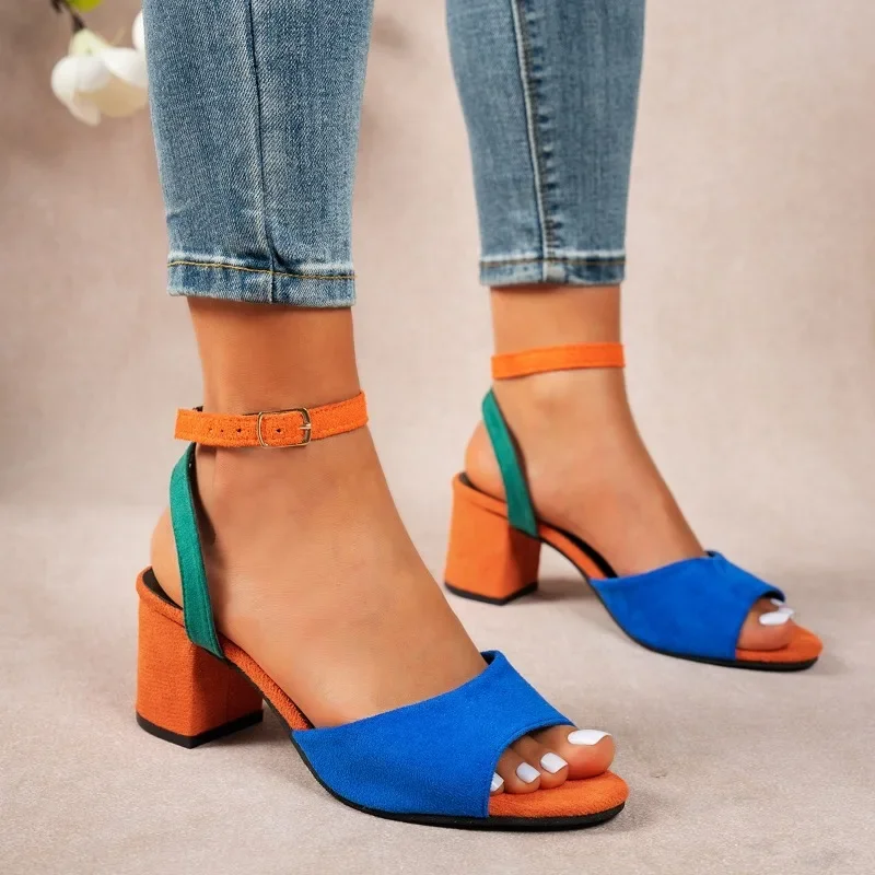 2025 Summer Ankle-wrap Women's Open Toe Sandals Outdoor Fashion Buckle Strap Shoes Mixed Colors Chunky Heels Plus Size Sandals
2025 Summer Ankle-wrap Women's Open Toe Sandals Outdoor Fashion Buckle Strap Shoes Mixed Colors Chunky Heels Plus Size Sandals