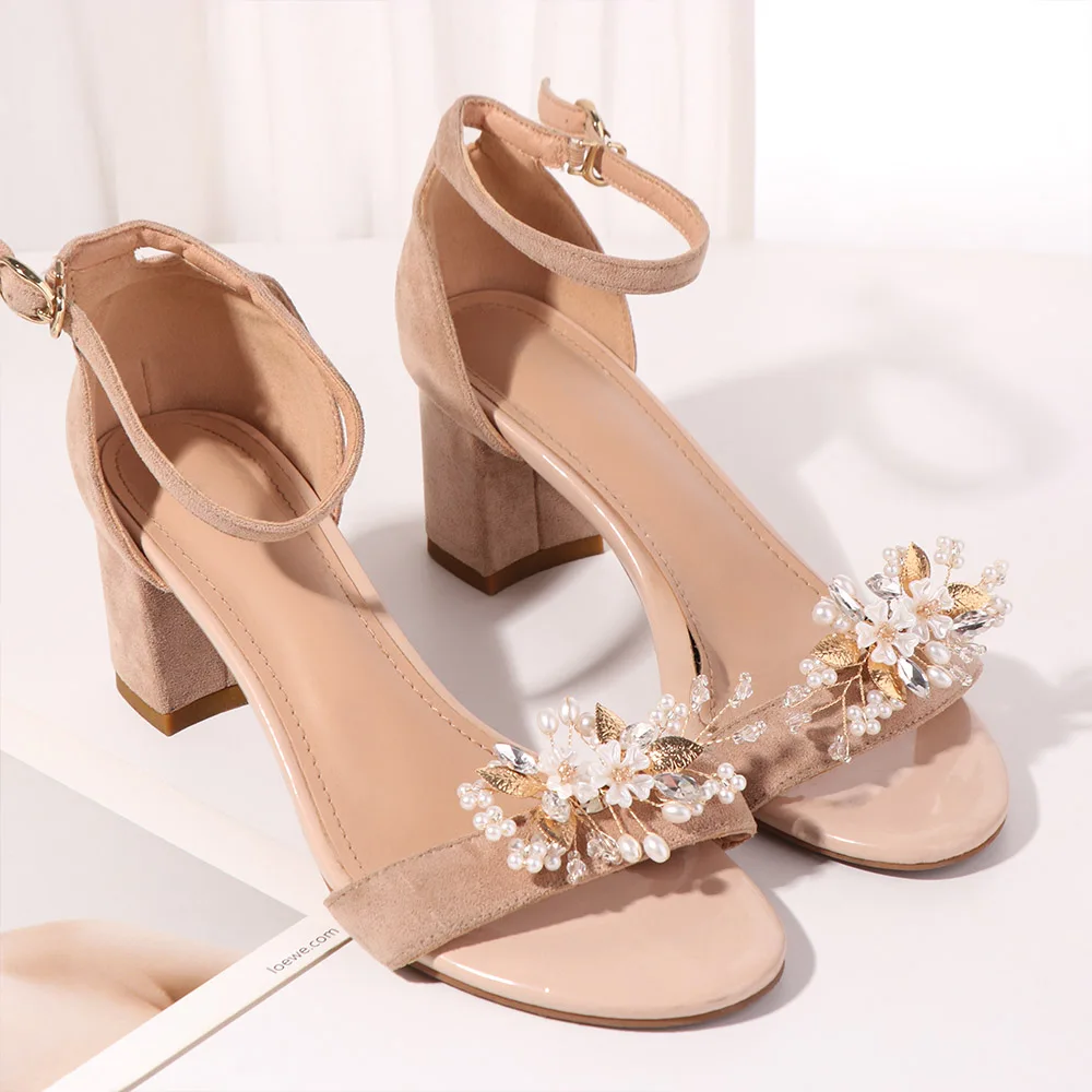 1Pair Detachable Wedding Shoes Accessories Flower Pearl Beads High Heels Shoe Buckle Rhinestone Decoration DIY Shoes Charms
1Pair Detachable Wedding Shoes Accessories Flower Pearl Beads High Heels Shoe Buckle Rhinestone Decoration DIY Shoes Charms