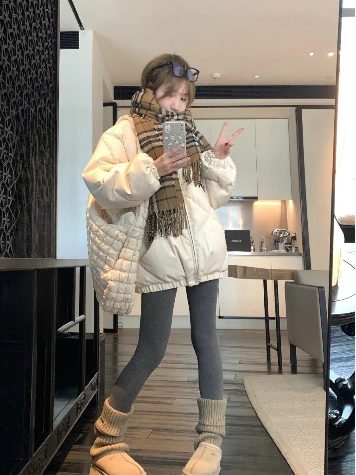 Warmth Women's down Jaet PU Leather Surface Winter Coat Thiened Long Sve Zipper Closure Color Korean Sle
Warmth Women's down Jaet PU Leather Surface Winter Coat Thiened Long Sve Zipper Closure Color Korean Sle