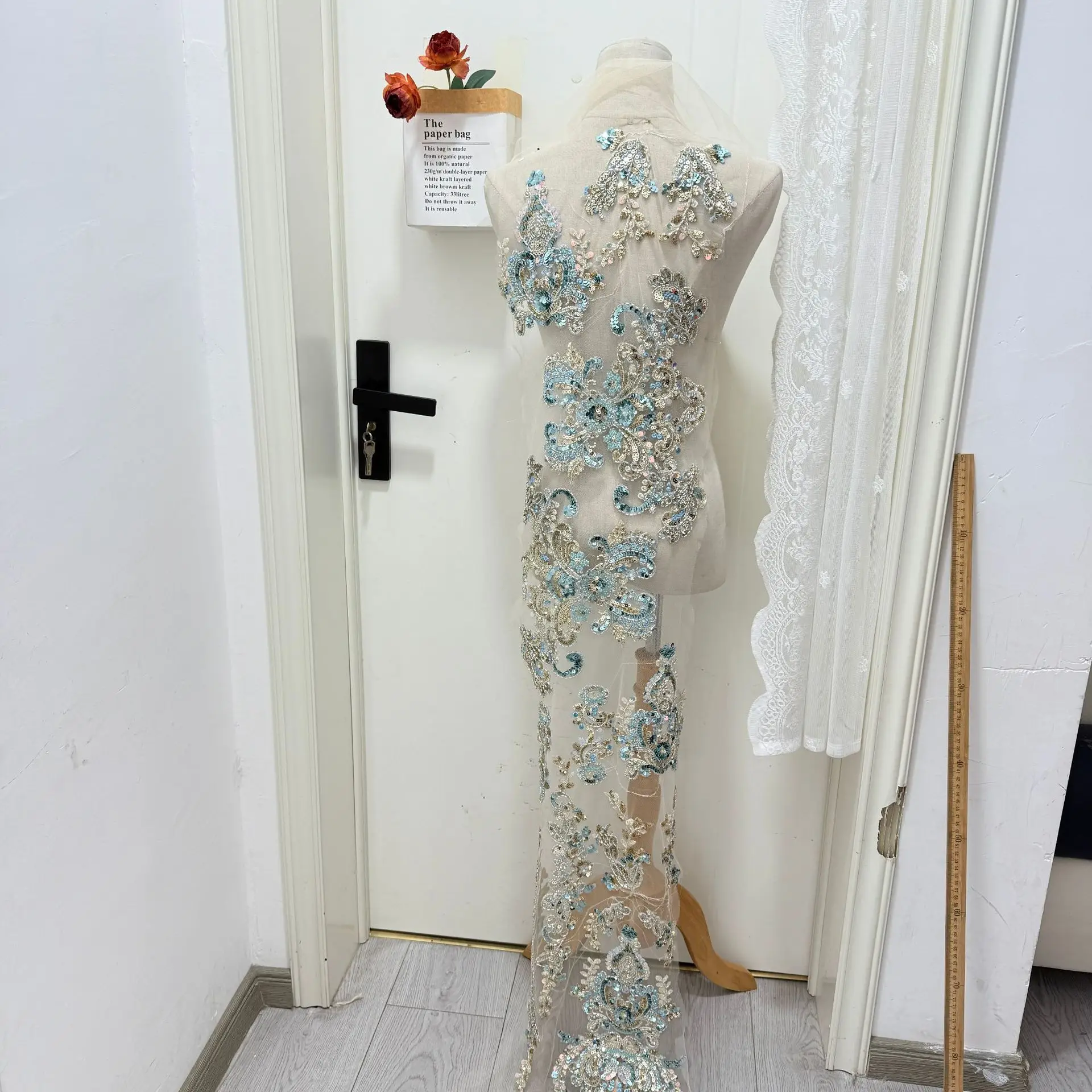 Stitch On Clothes Repair Decorative Cloth Sticker sew on Patches Sparkling Blue Beads Sequins patch Beaded Embroidery Lace Trim
Stitch On Clothes Repair Decorative Cloth Sticker sew on Patches Sparkling Blue Beads Sequins patch Beaded Embroidery Lace Trim