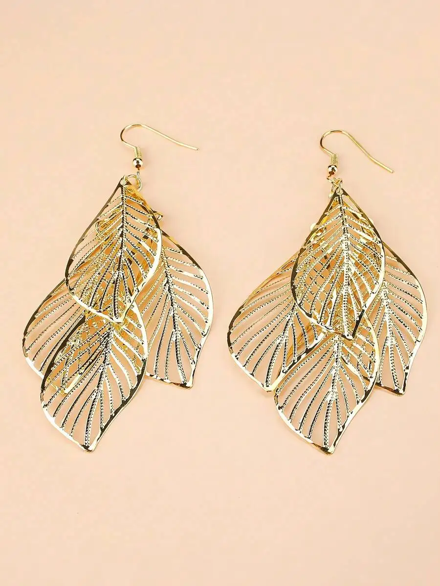 Exaggerated Multilayer Hollow Metal Leaf Earrings For Women
Exaggerated Multilayer Hollow Metal Leaf Earrings For Women