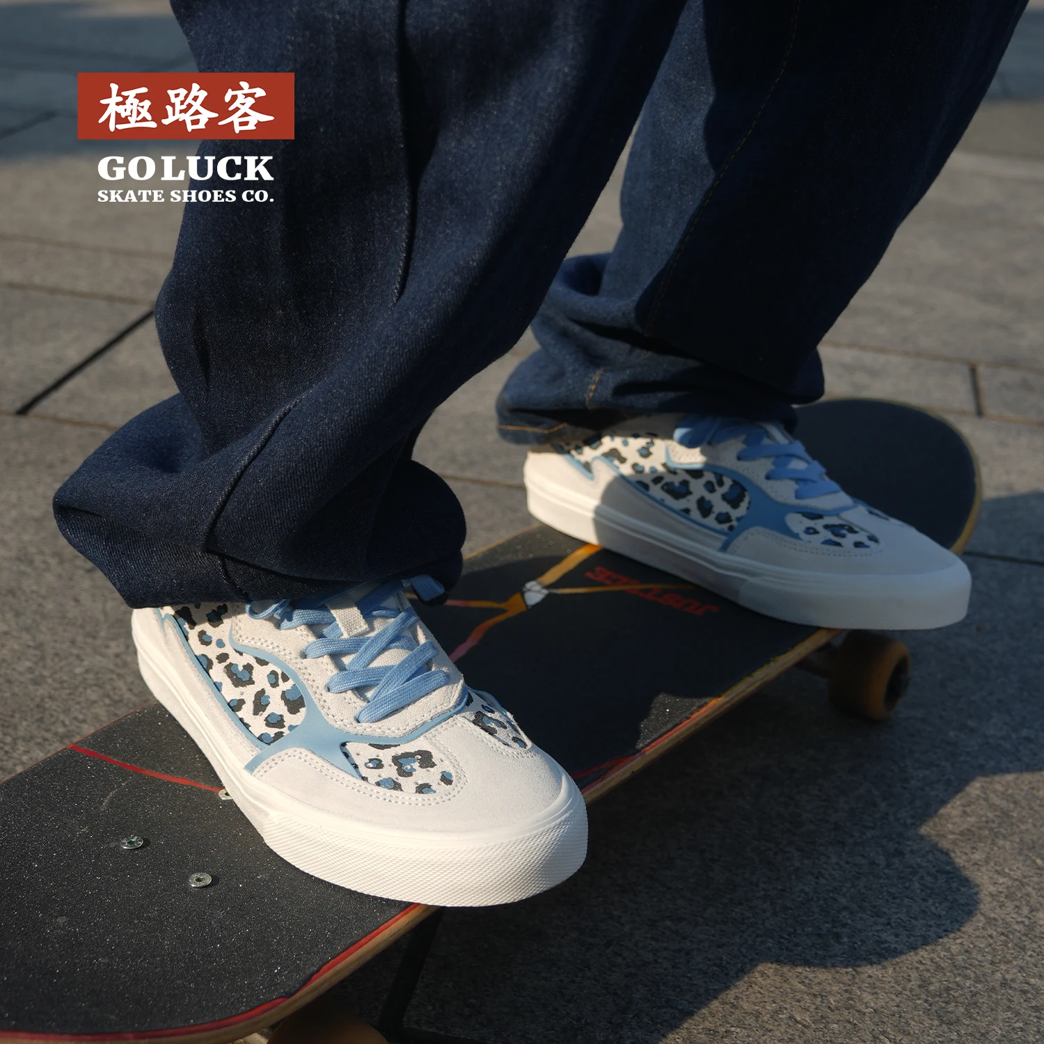 Goluck Walking Shoe Suede Sneakers Men's Women's Skateboard shoes comfy durability cushioning trainers
Goluck Walking Shoe Suede Sneakers Men's Women's Skateboard shoes comfy durability cushioning trainers