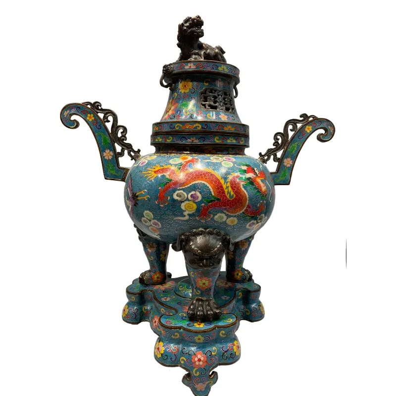 Retro pure copper tire dragon and phoenix chengxiang incense burner, home decoration, incense burner ornament
Retro pure copper tire dragon and phoenix chengxiang incense burner, home decoration, incense burner ornament