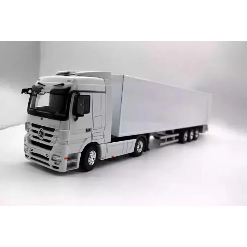 Diecast 1:50 Scale Container Car Benz Large Truck Container Transport Car Simulation Alloy Car Model Collectible Toy Gift
Diecast 1:50 Scale Container Car Benz Large Truck Container Transport Car Simulation Alloy Car Model Collectible Toy Gift