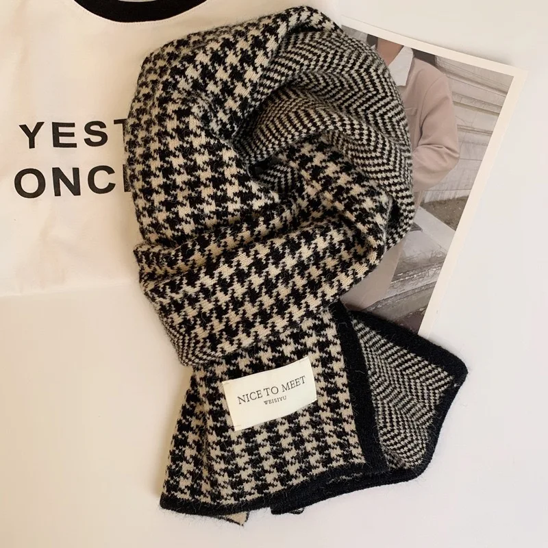 New scarf in autumn and winter warm internet celebrity wool knitted scarf for men and women wool plaid
New scarf in autumn and winter warm internet celebrity wool knitted scarf for men and women wool plaid