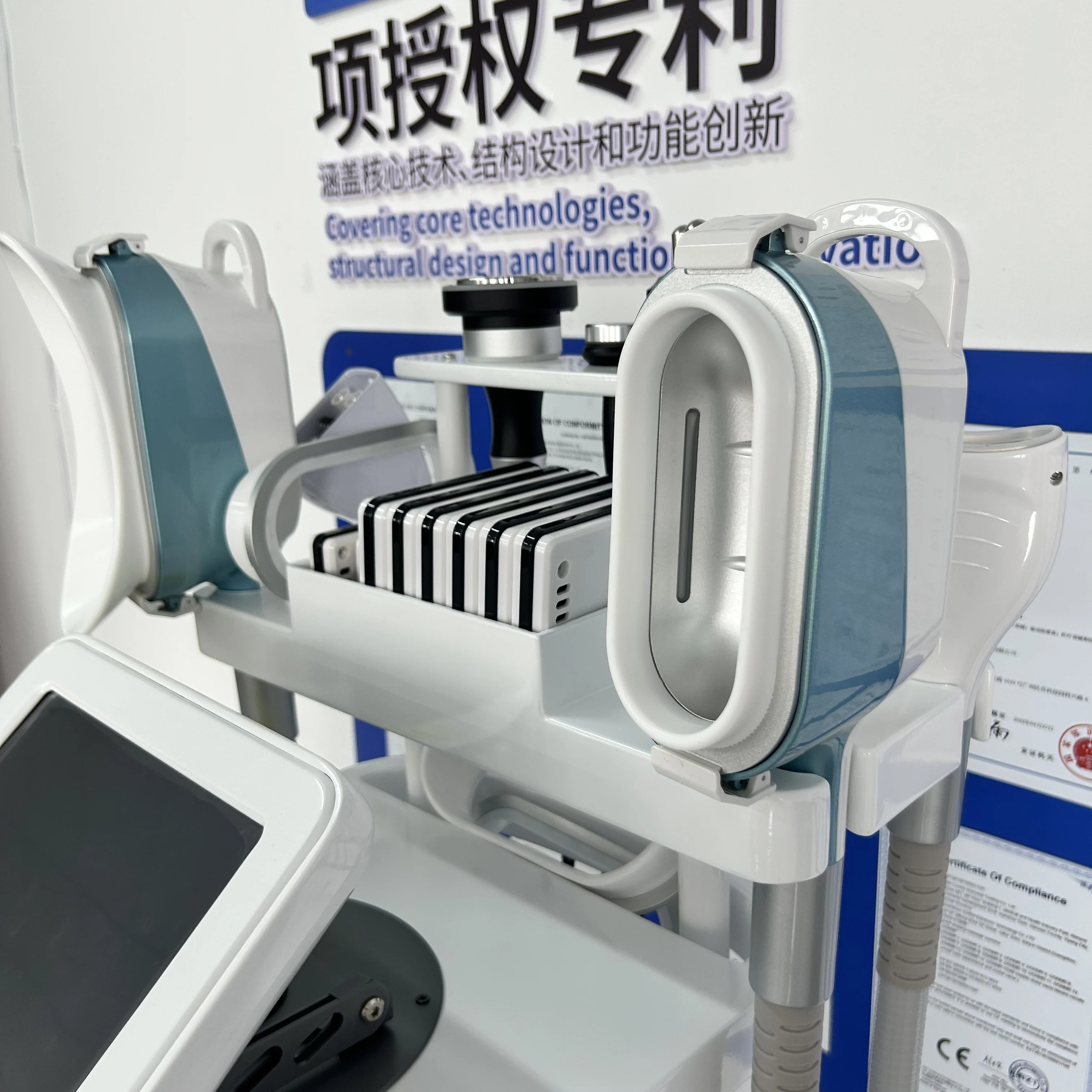 360° Cooling Sculpting Body Slimming For Effective Weight Loss Fat Freezing Cellulite Removal With Vacuum Cavitation System
360° Cooling Sculpting Body Slimming For Effective Weight Loss Fat Freezing Cellulite Removal With Vacuum Cavitation System