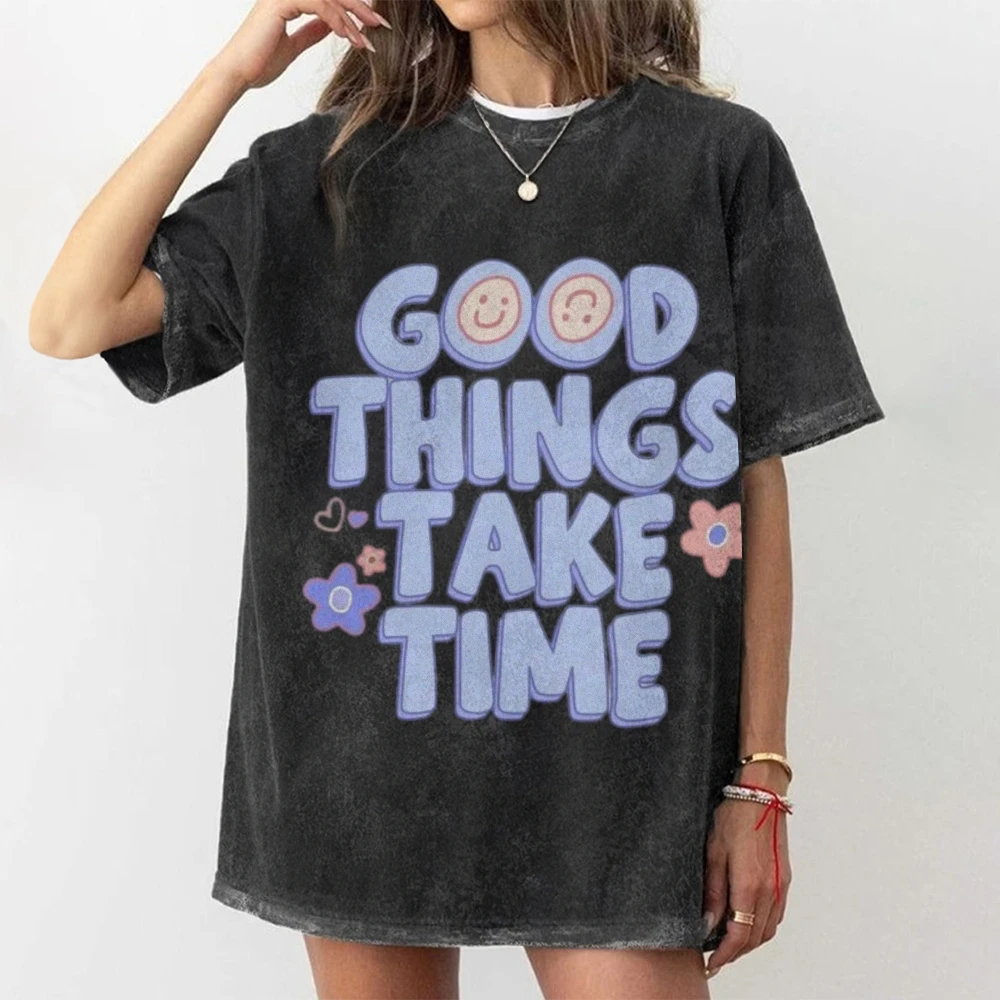 Уличная одежда Good Things Take Time для женщин и мужчин, модная винтажная потертая футболка большого размера в стиле аниме, летний хлопковый розовый топ с графикой
Уличная одежда Good Things Take Time для женщин и мужчин, модная винтажная потертая футболка большого размера в стиле аниме, летний хлопковый розовый топ с графикой