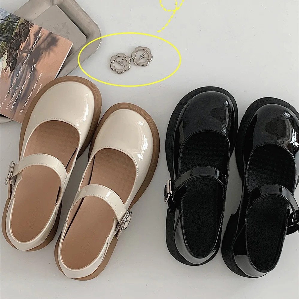 Lolita Shoes Red Japanese Style Vintage Buckle Mary Janes Shoes Women'S Shallow Mouth Casual Student Patent Leather Shoes
Lolita Shoes Red Japanese Style Vintage Buckle Mary Janes Shoes Women'S Shallow Mouth Casual Student Patent Leather Shoes