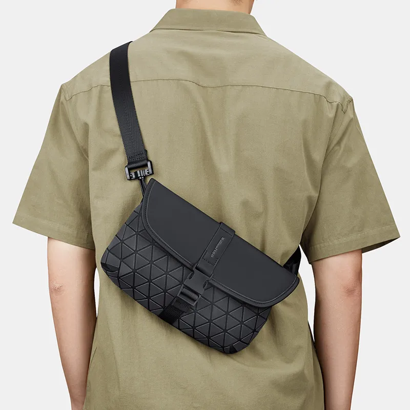 New young free senior men's bag 2024 new crossbody bag casual leather small bag street trend shoulder bag
New young free senior men's bag 2024 new crossbody bag casual leather small bag street trend shoulder bag