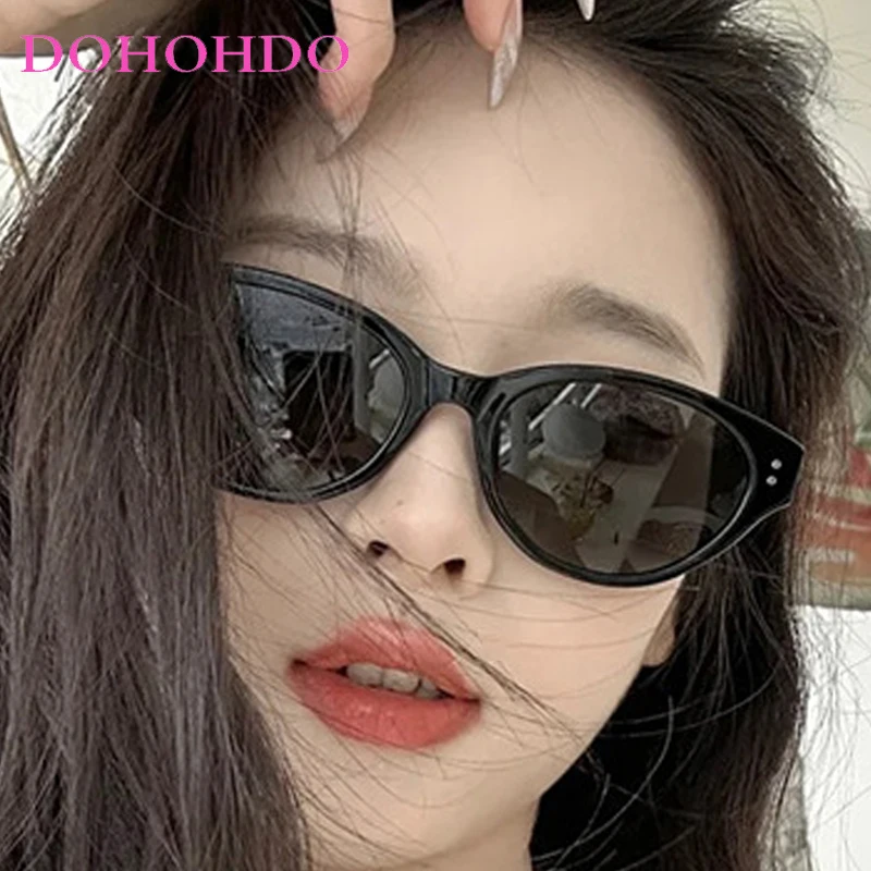 DOHOHDO Trendy 2025 New Small Frame Cat Eye Sunglasses Women Men Fashion Brand Sun Glasses UV400 Shades Oculos de sol feminino
DOHOHDO Trendy 2025 New Small Frame Cat Eye Sunglasses Women Men Fashion Brand Sun Glasses UV400 Shades Oculos de sol feminino