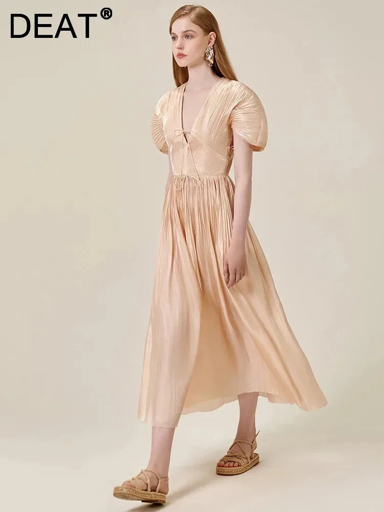 DEAT Elegant Dress Deep V-neck Lace-up Pleated High Waist Solid Women's Evening Party Dresses 2024 Autumn New Fashion 35Z873
DEAT Elegant Dress Deep V-neck Lace-up Pleated High Waist Solid Women's Evening Party Dresses 2024 Autumn New Fashion 35Z873