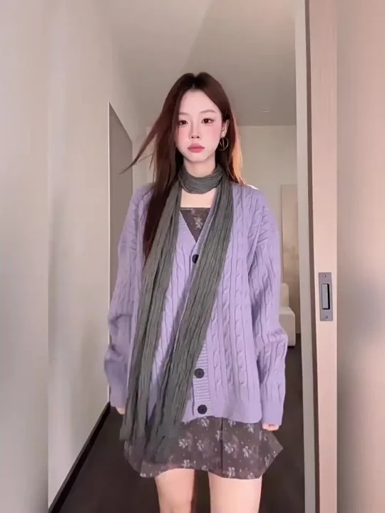 Gagarich French Gentle Style Purple Knit Sweater Vest Women 2025 Fall New Long Sleeves Sweet Loose Trendy Top Girl
Gagarich French Gentle Style Purple Knit Sweater Vest Women 2025 Fall New Long Sleeves Sweet Loose Trendy Top Girl