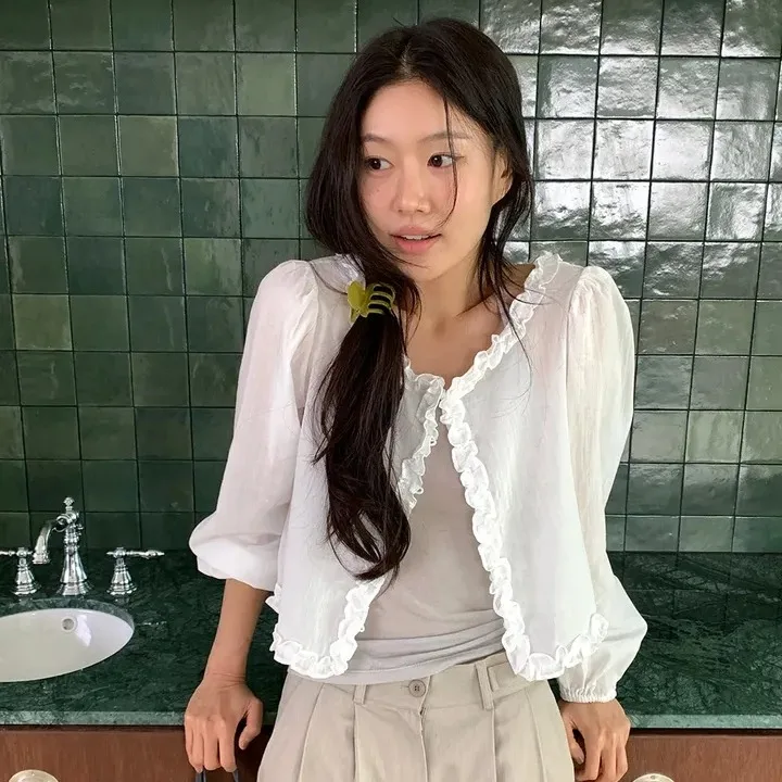 Chic Summer Gentle Wood Ear Design Open Cardigan Bubble Sleeve Short Shirt Jacket Women's Fashion Korean Style Spring A...
Chic Summer Gentle Wood Ear Design Open Cardigan Bubble Sleeve Short Shirt Jacket Women's Fashion Korean Style Spring A...
