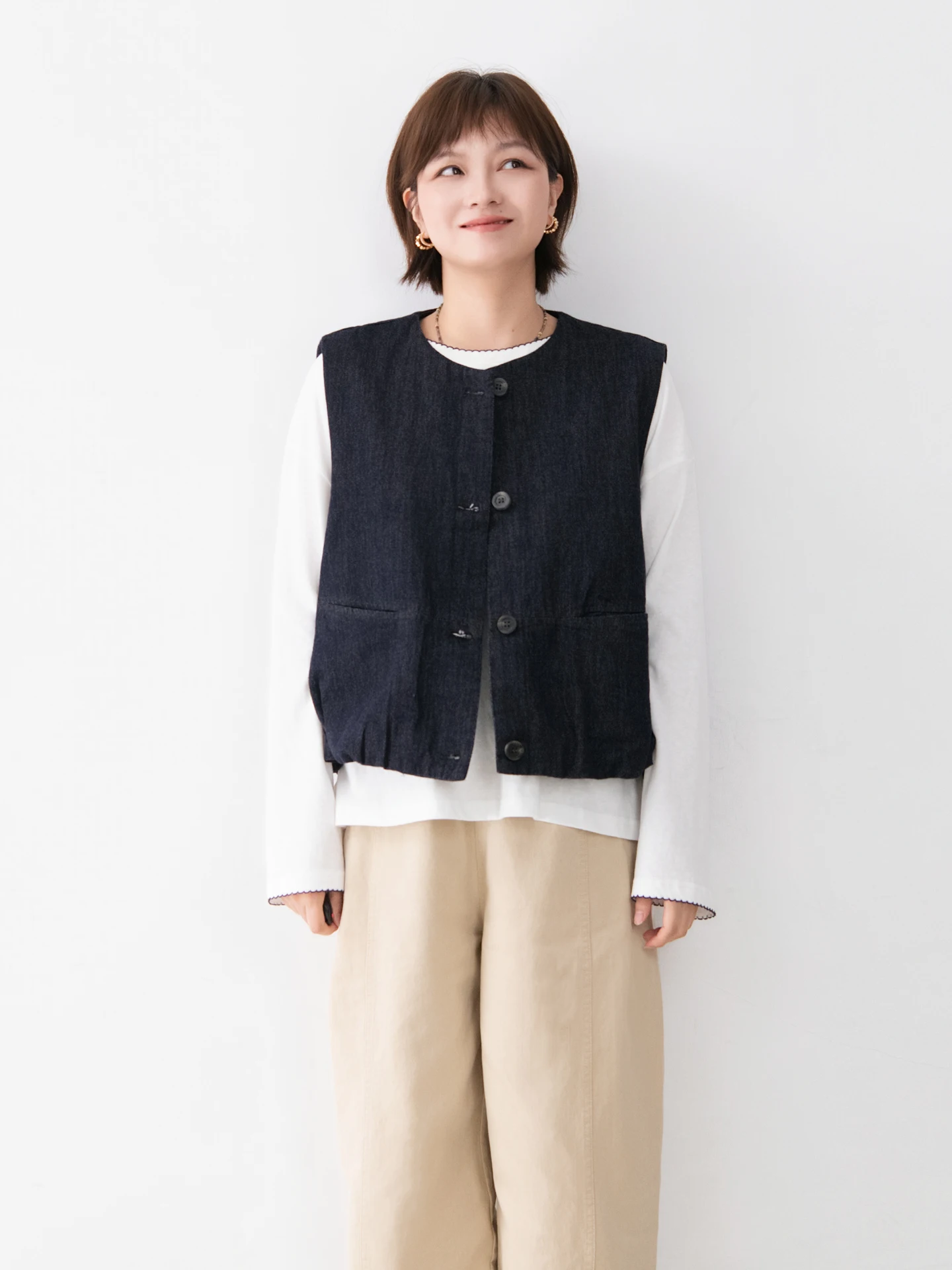 Хлопковый жилет-флаундер женский, милый, с эластичным низом, джинсовый, для многослойных образов, весна-осень, новинка, комфортный, дышащий
Хлопковый жилет-флаундер женский, милый, с эластичным низом, джинсовый, для многослойных образов, весна-осень, новинка, комфортный, дышащий