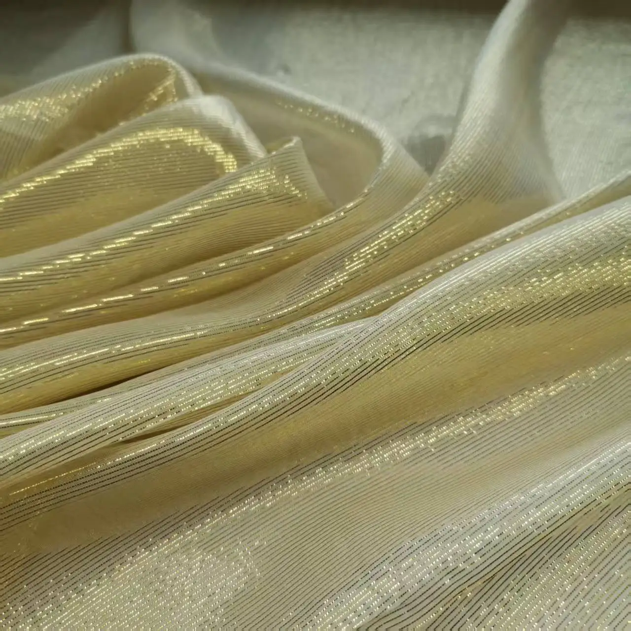 Shiny Silk Somali Dirac Jacquard Golden Metallic Lurex Mulberry Soie Saree Dress Sewing Tissue
Shiny Silk Somali Dirac Jacquard Golden Metallic Lurex Mulberry Soie Saree Dress Sewing Tissue