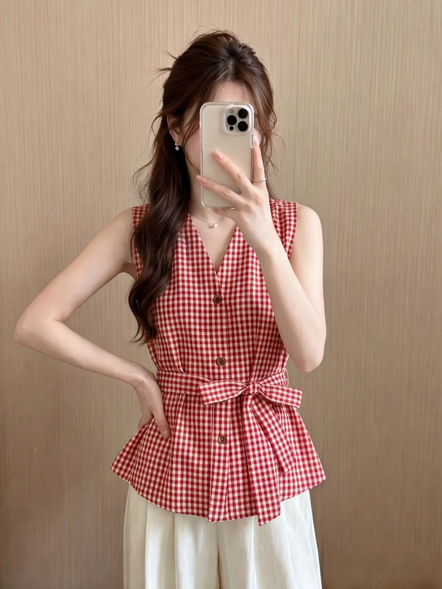 Hong Kong Style Commute Red Plaid Vest Shirt Women Summer Waist Cinch Tie Sleeveless Top Korean Version Polyester Fiber
Hong Kong Style Commute Red Plaid Vest Shirt Women Summer Waist Cinch Tie Sleeveless Top Korean Version Polyester Fiber
