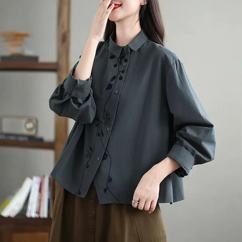 Women's Dark Gray Floral Embroidery Blouse Point Collarasymmetry Long Sleeve Cotton Shirts Chinese Y2K Literary Casual Outfits
Women's Dark Gray Floral Embroidery Blouse Point Collarasymmetry Long Sleeve Cotton Shirts Chinese Y2K Literary Casual Outfits