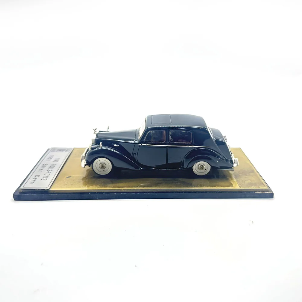 1/43 Scale Resin Model Car RR 1951 Silver Dawn Birthday Gift Toy Collection Scene Matching
1/43 Scale Resin Model Car RR 1951 Silver Dawn Birthday Gift Toy Collection Scene Matching