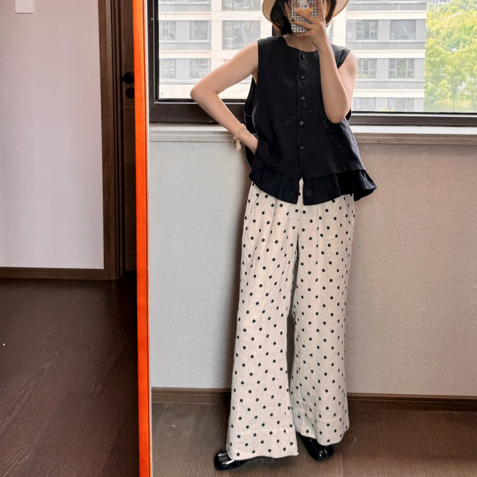 Wrinkle Effect Waed Linen Bla Lace Svel Vest by Lililai Can Be Worn over Other Clothes Autumn Season Women's Faion
Wrinkle Effect Waed Linen Bla Lace Svel Vest by Lililai Can Be Worn over Other Clothes Autumn Season Women's Faion