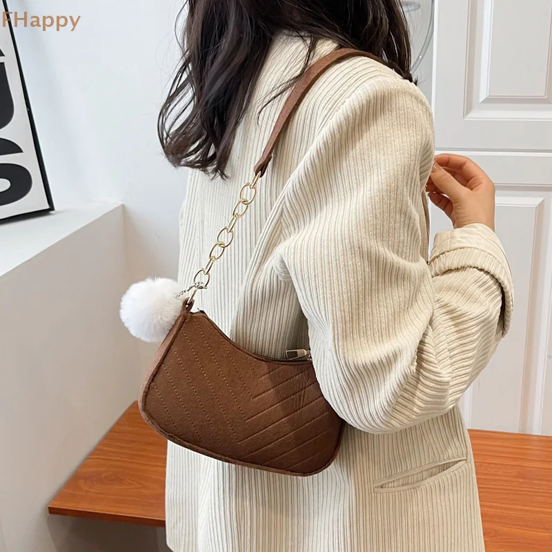 Vintage Women Felt Underarm Handbag With Soft Plush Keychain Fashion Handbag Casual Purse Shoulder Bags Gift
Vintage Women Felt Underarm Handbag With Soft Plush Keychain Fashion Handbag Casual Purse Shoulder Bags Gift