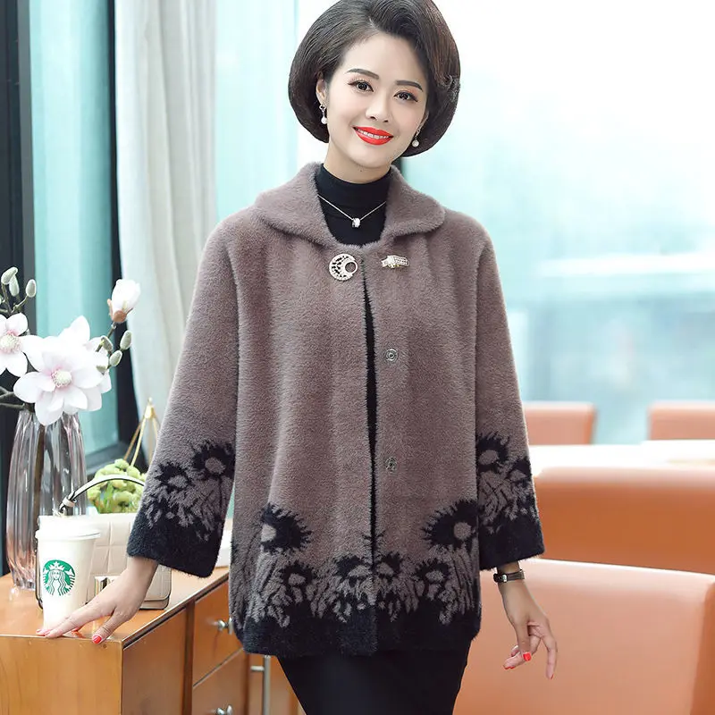 2023 Elderly Autumn Winter New Faux Mink Jacket Women Long Sleeve Knitted Coat Thick Print Sweater Loose Warm Outwear Y27
2023 Elderly Autumn Winter New Faux Mink Jacket Women Long Sleeve Knitted Coat Thick Print Sweater Loose Warm Outwear Y27