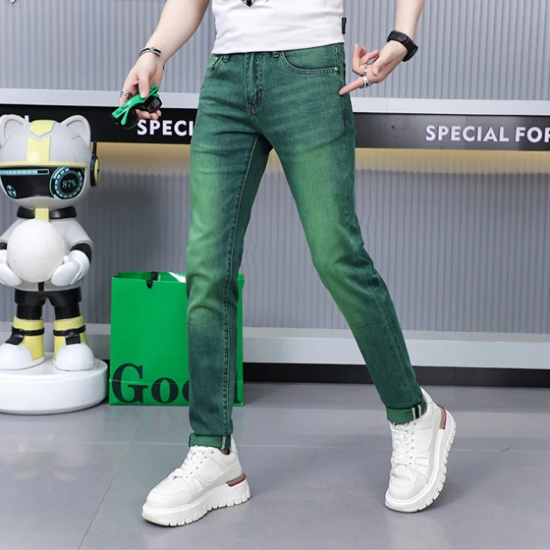 Emerald green jeans men's high-end affordable luxury fashion slim fit stretch personality all-matching straight long pants
Emerald green jeans men's high-end affordable luxury fashion slim fit stretch personality all-matching straight long pants