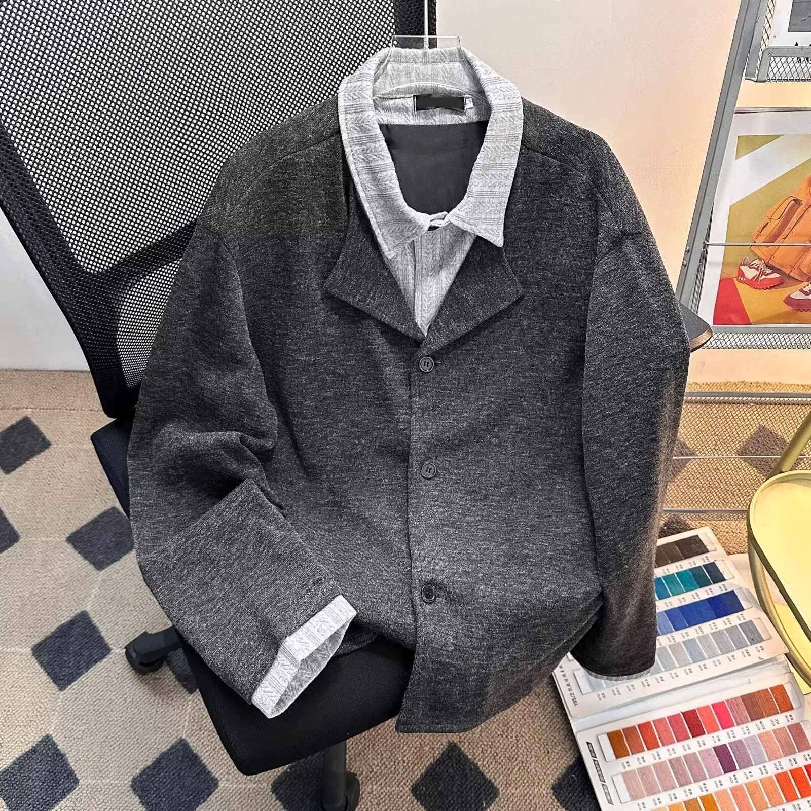 Мужской вязаный свитер большого размера (8 кг) с цветочным узором и лоскутной вязкой, повседневная верхняя одежда, длинный рукав, воротник-стойка, осень-зима
Мужской вязаный свитер большого размера (8 кг) с цветочным узором и лоскутной вязкой, повседневная верхняя одежда, длинный рукав, воротник-стойка, осень-зима