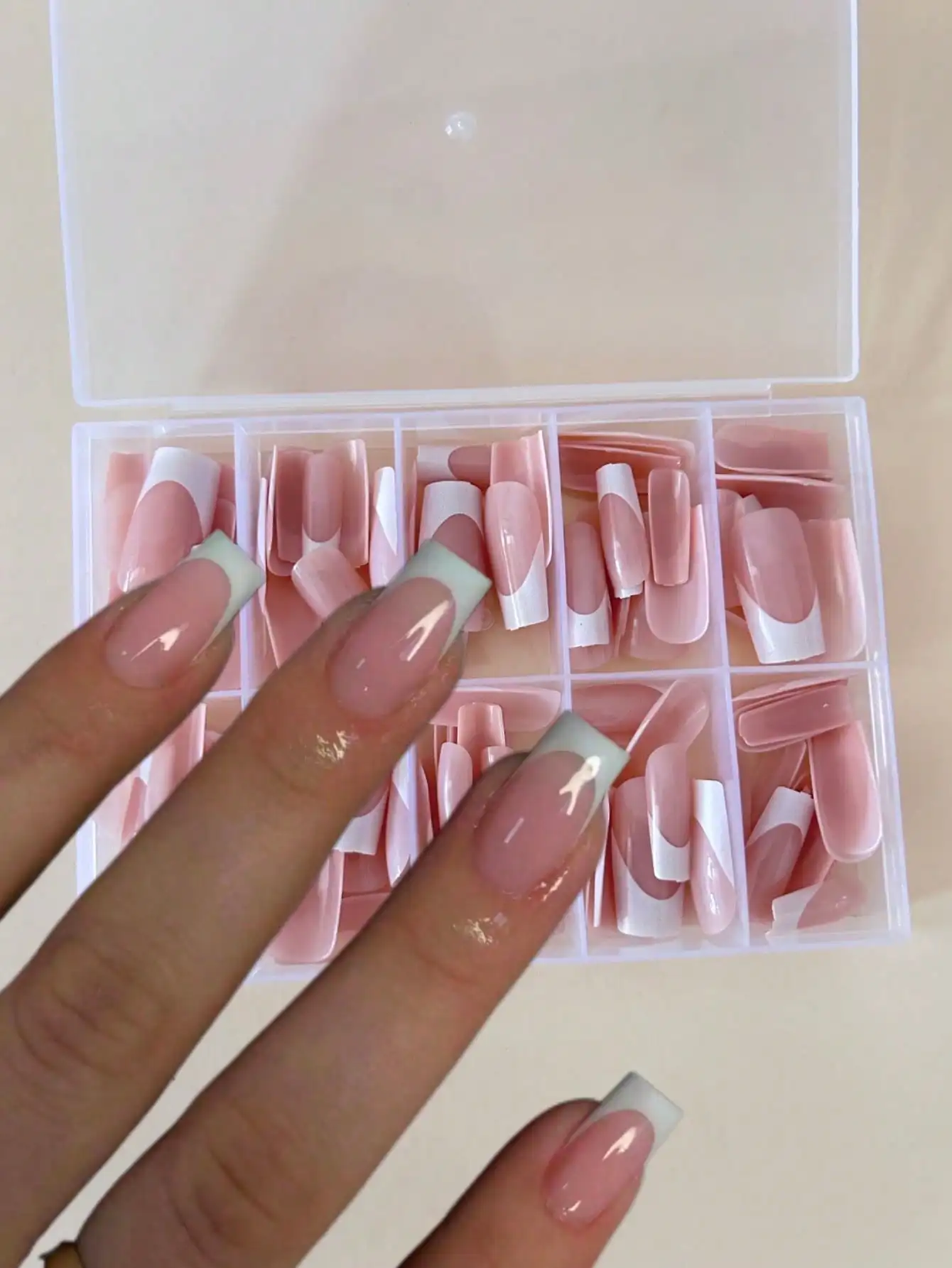 120pcs Minimalist French Style Rectangular Fake Nails to Upgrade Your Manicure. Suitable for Women & Girls DIY Nails. Press-On Nails & Nail Art Supplies.
120pcs Minimalist French Style Rectangular Fake Nails to Upgrade Your Manicure. Suitable for Women & Girls DIY Nails. Press-On Nails & Nail Art Supplies.