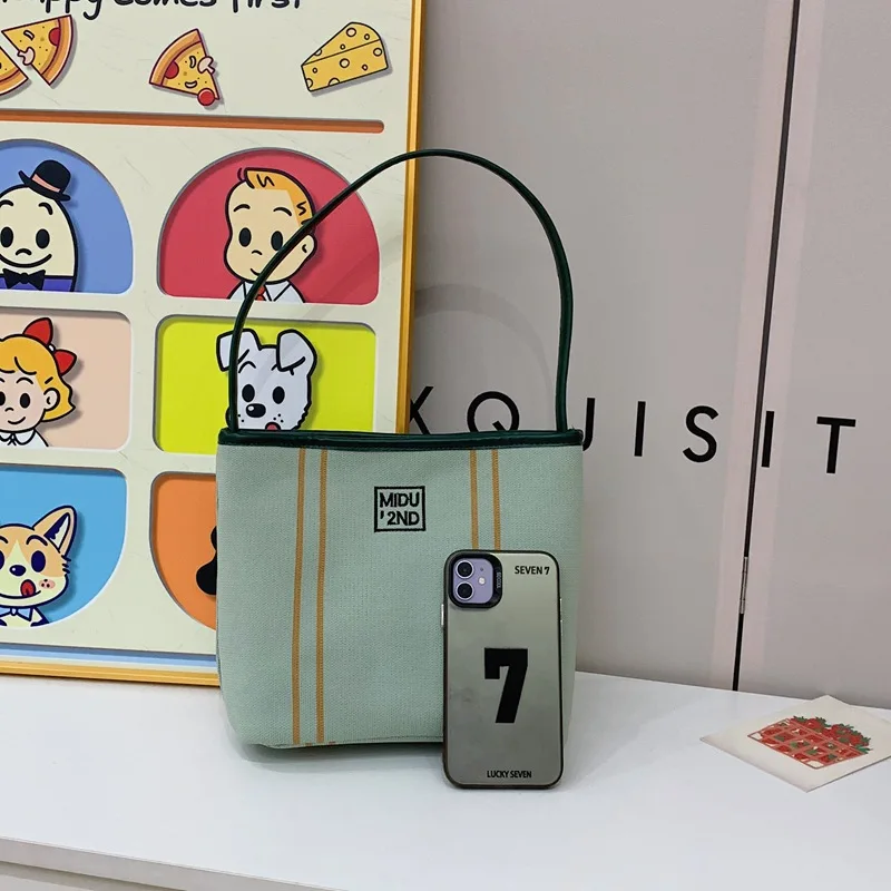 Shopping bag New trendy light luxury small-step melody tote bag from South Wind in the shopping bag,a summer hand-held cloth bag
Shopping bag New trendy light luxury small-step melody tote bag from South Wind in the shopping bag,a summer hand-held cloth bag