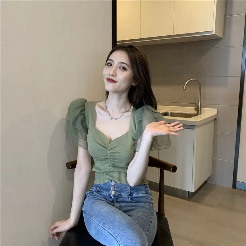 T-shirt Women's Short-sleeved Base Shirt 2025 Summer New French V-neck Mesh Flying Fly Sleeve Short Navel Top
T-shirt Women's Short-sleeved Base Shirt 2025 Summer New French V-neck Mesh Flying Fly Sleeve Short Navel Top