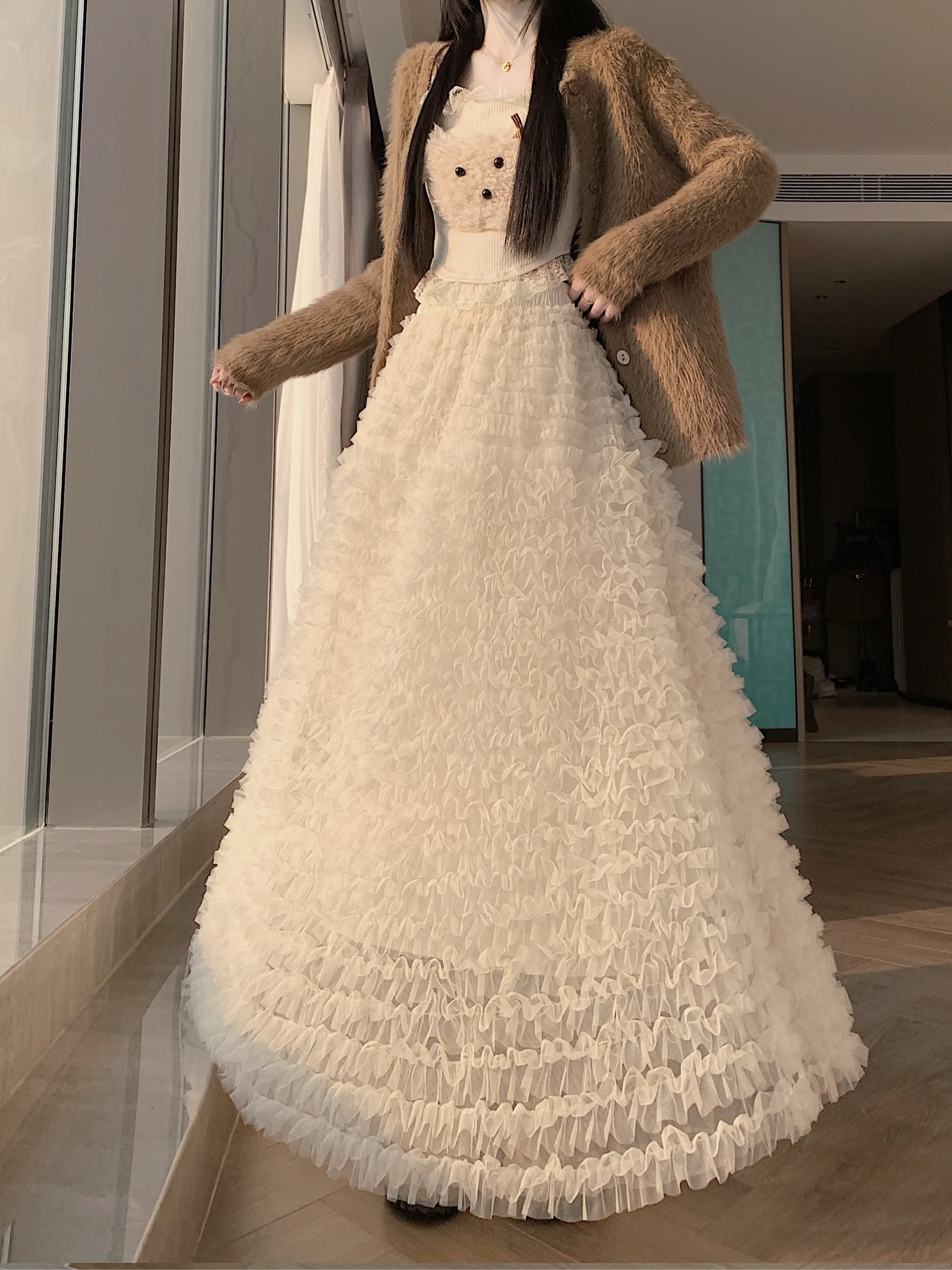 Casual High Waist Fluffy Tulle Half Skirt Women's Autumn Winter Loose A-Line Long Dress Sweet City Walk Polyester Fiber
Casual High Waist Fluffy Tulle Half Skirt Women's Autumn Winter Loose A-Line Long Dress Sweet City Walk Polyester Fiber