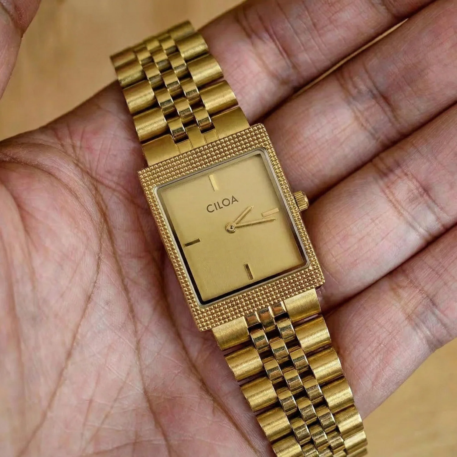 2026 Fashion Men's Gold Watch Luxury Calendar Quartz Wristwatch Men's Business Watch Men's Clock Watch
2026 Fashion Men's Gold Watch Luxury Calendar Quartz Wristwatch Men's Business Watch Men's Clock Watch