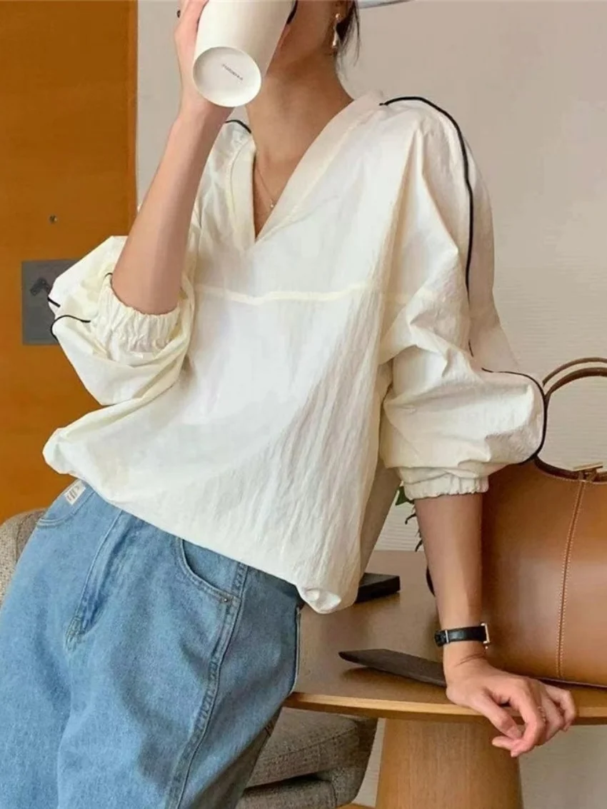 Alien Kitty Sweet Women Blouses Minimalist Spring 2025 Full Sleeve V-Neck Gentle Solid Casual Mujer Office Lady Streetwear
Alien Kitty Sweet Women Blouses Minimalist Spring 2025 Full Sleeve V-Neck Gentle Solid Casual Mujer Office Lady Streetwear