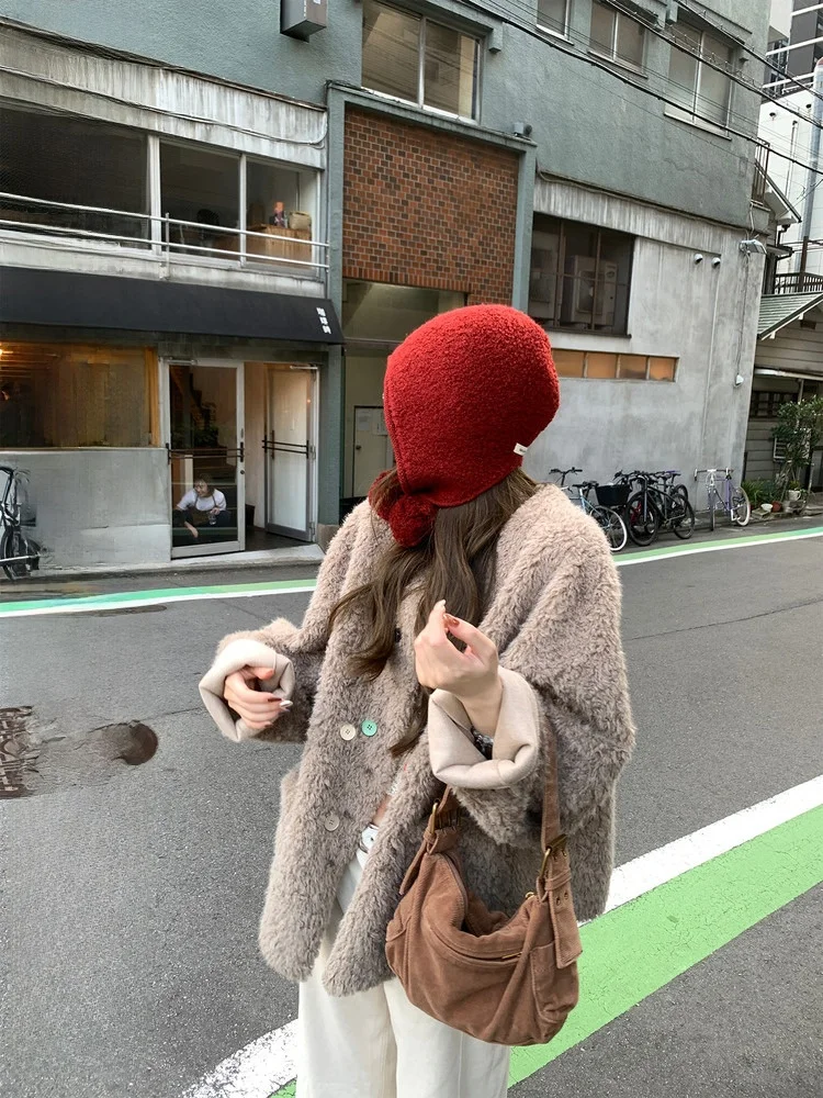 Aeronline Original Slim Fit Lamb Fur Jaet Rainbow Pattern Eco-friendly Synthetic Leather Coat Long Sve Button Detail W...
Aeronline Original Slim Fit Lamb Fur Jaet Rainbow Pattern Eco-friendly Synthetic Leather Coat Long Sve Button Detail W...