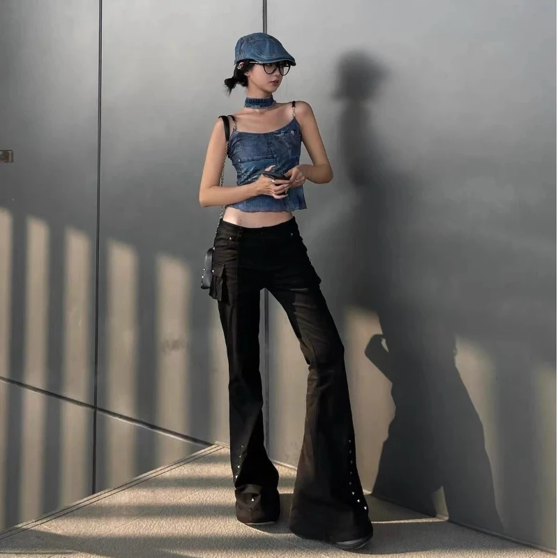 American Retro Rivet Decoration Straight Tube Micro Horn Casual Pants for Women in Early Spring,slim Fit and Wide Leg Floor Pant
American Retro Rivet Decoration Straight Tube Micro Horn Casual Pants for Women in Early Spring,slim Fit and Wide Leg Floor Pant