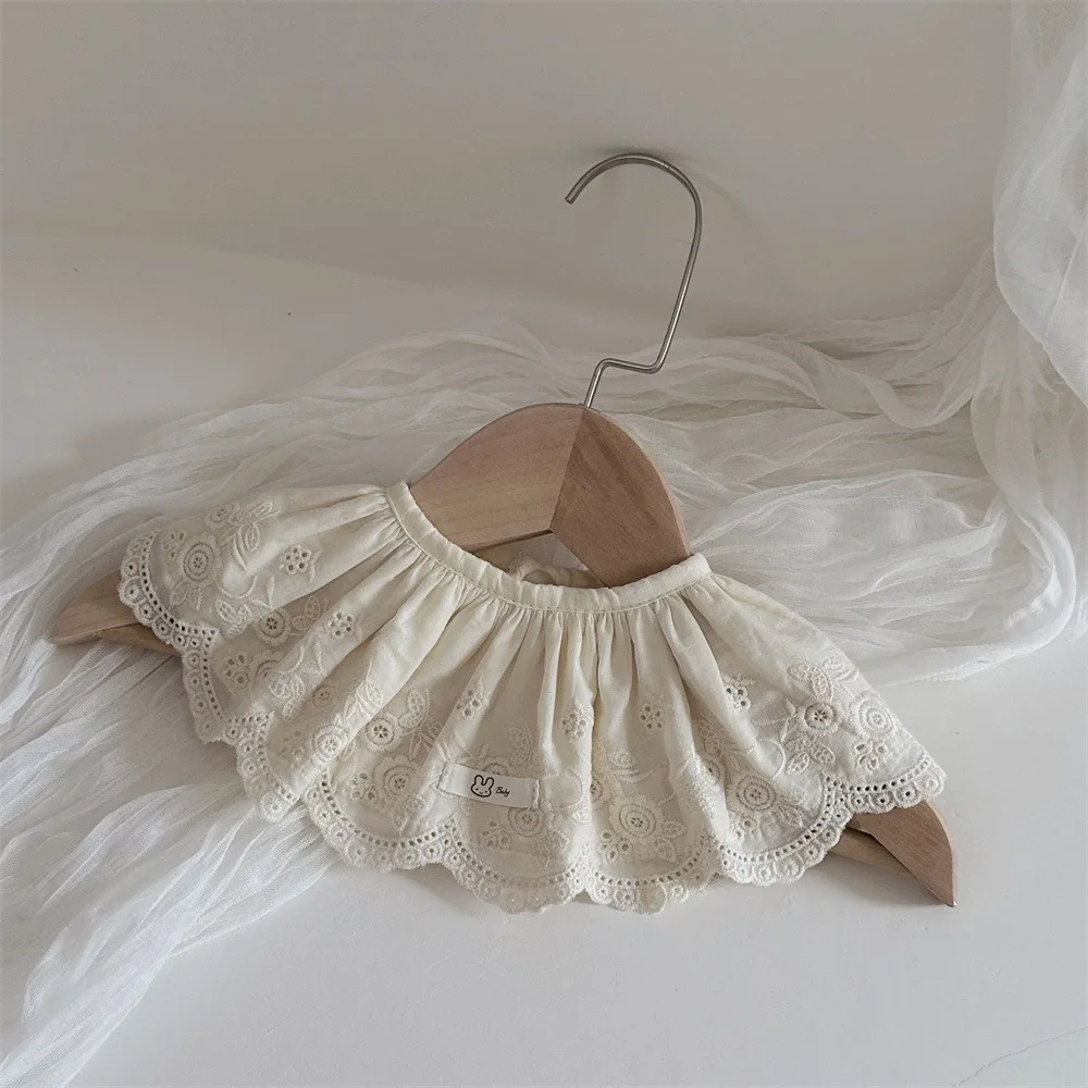 Fashion Lace Embroidery Baby Bib Hollow Round Collar Infants Saliva Towel Sweet Kids Bib Scarf
Fashion Lace Embroidery Baby Bib Hollow Round Collar Infants Saliva Towel Sweet Kids Bib Scarf