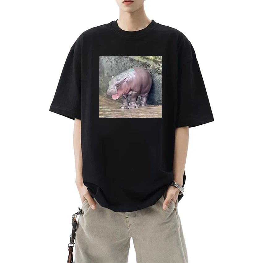 2025 Funny Moo Deng Baby Hippo Meme Graphic print T shirt Men Women Trend harajuku Tops Unisex 100% Cotton short sleeve T-shirts
2025 Funny Moo Deng Baby Hippo Meme Graphic print T shirt Men Women Trend harajuku Tops Unisex 100% Cotton short sleeve T-shirts