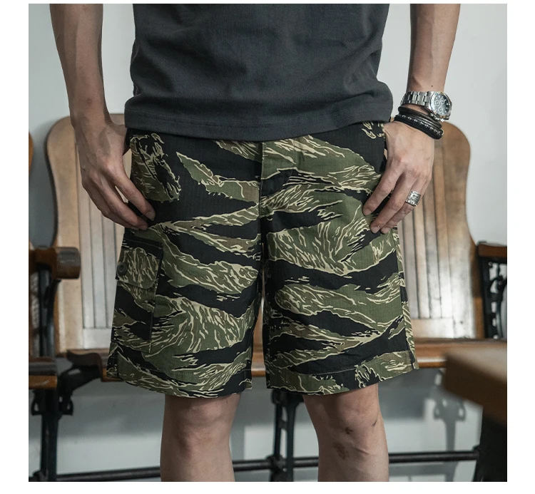 American Retro Camouflage Tiger Pattern Men's Cotton Plaid Workwear Shorts Breathable Loose Fit Summer Youth Casual Shorts
American Retro Camouflage Tiger Pattern Men's Cotton Plaid Workwear Shorts Breathable Loose Fit Summer Youth Casual Shorts