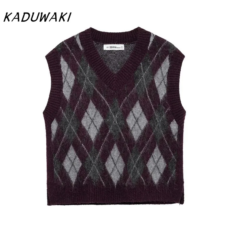 KADUWAKI Elegant Minimalist V-neck Diamond Patterned Top Style Knitted Vests Casual Sleeveless Office Wear Y2k Female Clothing
KADUWAKI Elegant Minimalist V-neck Diamond Patterned Top Style Knitted Vests Casual Sleeveless Office Wear Y2k Female Clothing
