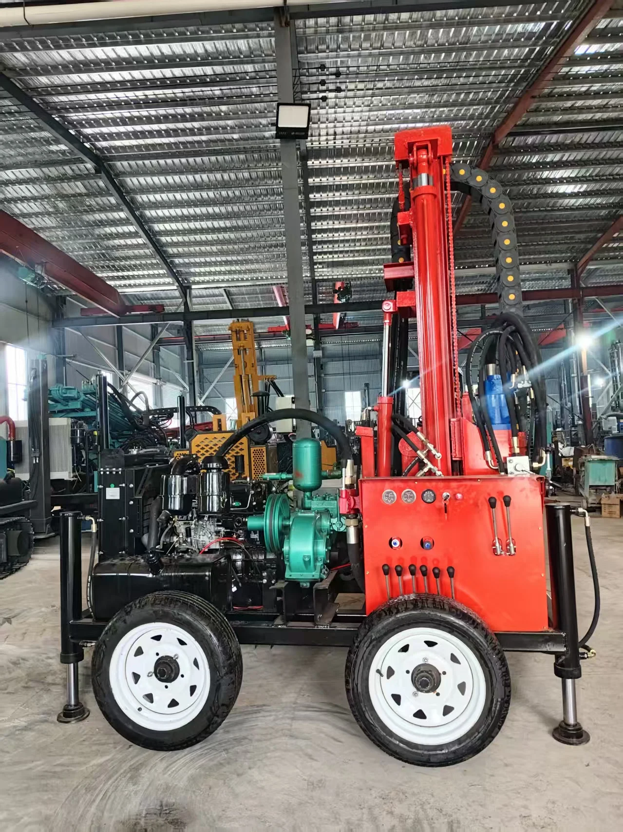 Customized Wheeled 100m 200m Deep Borehole Drilling Rig 42KW Diesel Engine Portable Underground Water Well Drilling Machine
Customized Wheeled 100m 200m Deep Borehole Drilling Rig 42KW Diesel Engine Portable Underground Water Well Drilling Machine