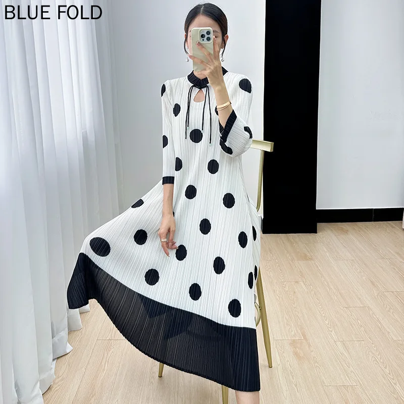 Miyake Dress Women's New Spring and Autumn High-end Polka Dot Print Pleated Three-quarter Sleeve Mid-length Dress Elegant Vestid
Miyake Dress Women's New Spring and Autumn High-end Polka Dot Print Pleated Three-quarter Sleeve Mid-length Dress Elegant Vestid