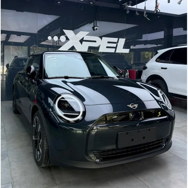 xpel ppf top rhinoceros leather TPU material car paint protection film mirror gloss no fear of scratches 1.52M*15M 1 roll
xpel ppf top rhinoceros leather TPU material car paint protection film mirror gloss no fear of scratches 1.52M*15M 1 roll
