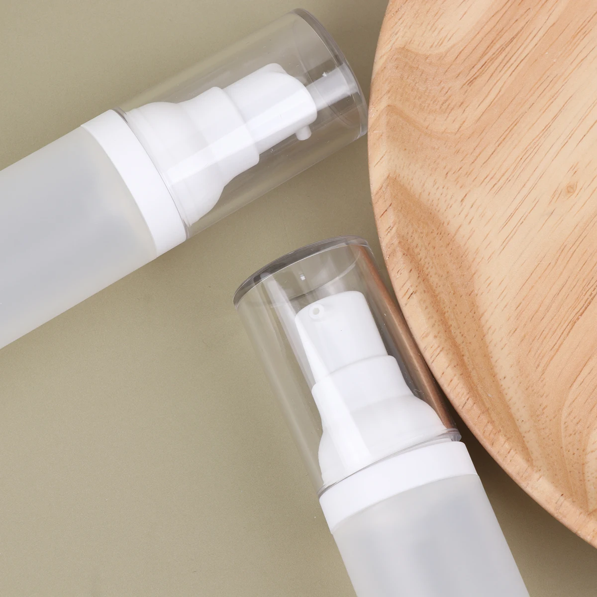 3 Pcs Mini Foam Pump Bottle Cream Dispenser Perfume Refill Spray Jar Vacuum Bottles Travel
3 Pcs Mini Foam Pump Bottle Cream Dispenser Perfume Refill Spray Jar Vacuum Bottles Travel