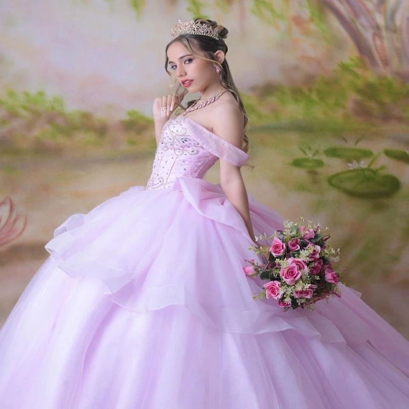 Light Pink Shiny Ball Gown Quinceanera Dresses Bow Beading Crystal Tiered Tull Corset Off The Shoulder Sweet 16 Dress vestidos
Light Pink Shiny Ball Gown Quinceanera Dresses Bow Beading Crystal Tiered Tull Corset Off The Shoulder Sweet 16 Dress vestidos