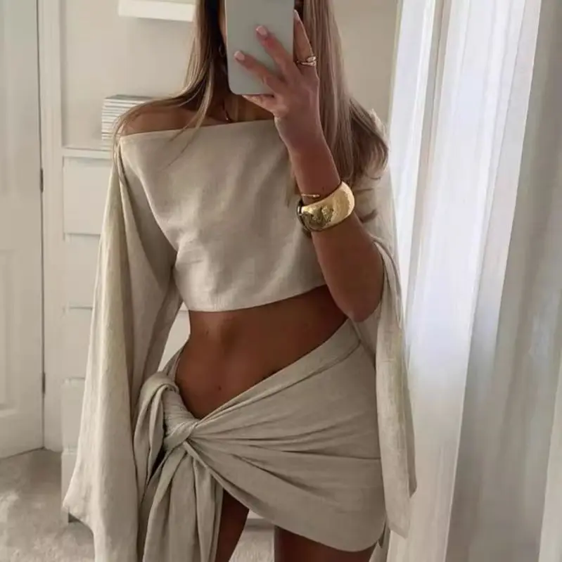 2026 Summer New Seaside Vacation Sunscreen Breathable Long-sleeved Short Skirt Set
2026 Summer New Seaside Vacation Sunscreen Breathable Long-sleeved Short Skirt Set