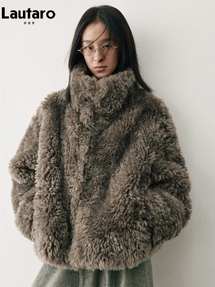 Lautaro Autumn Winter Oversized Thick Warm Fuzzy Shaggy Hairy Soft Faux Fur Coat Women Luxury Chic Fluffy Jacket Zip Up Clothes
Lautaro Autumn Winter Oversized Thick Warm Fuzzy Shaggy Hairy Soft Faux Fur Coat Women Luxury Chic Fluffy Jacket Zip Up Clothes